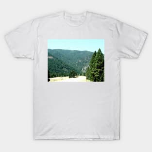 Highway though Montana's Hills and Mounds T-Shirt